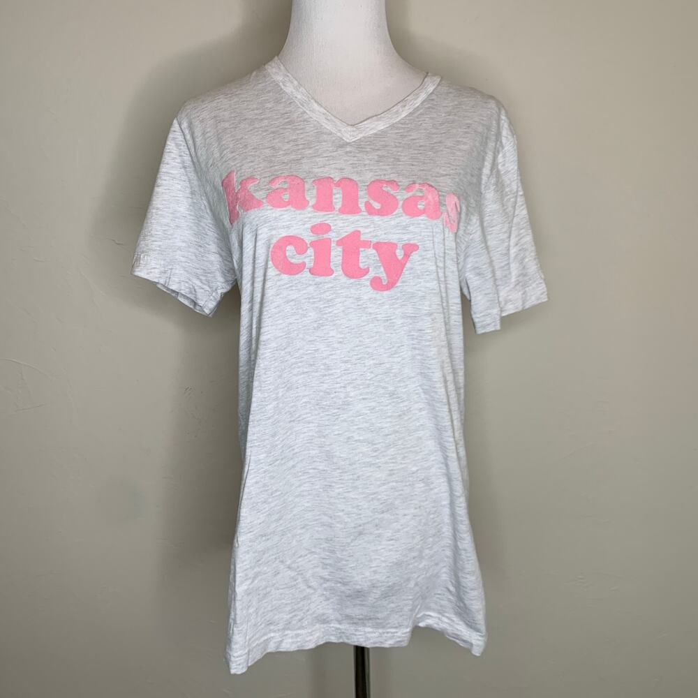 Kansas City Flocked Letter Graphic T Shirt Gray Pink Sz Medium